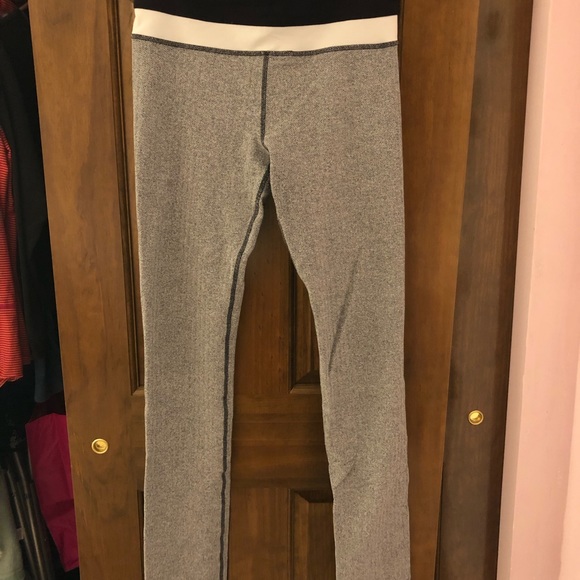 Lululemon Leggings - herringbone - Picture 3 of 4